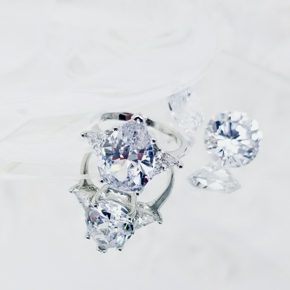 💍7CT PEAR DIAMOND & 1CT TRILLIONS SIDES💍5,6,7,8 - Picture 2 of 8